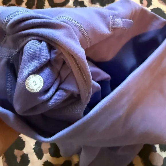 Lululemon Wunder Train High Rise Short 6” in Dark Lavender Size 2 - Picture 8 of 8